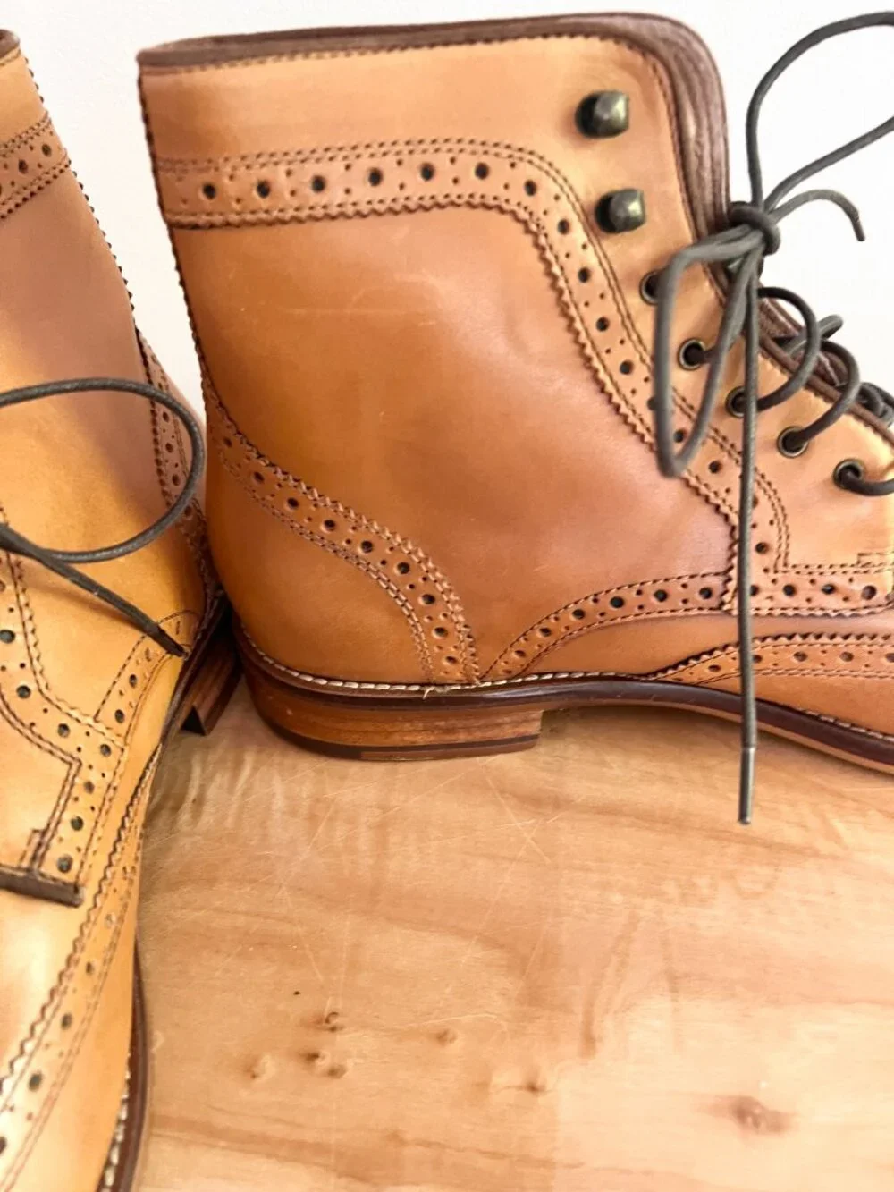 Vintage Tan Leather Wingtip Brogue Boots Johnston & Murphy